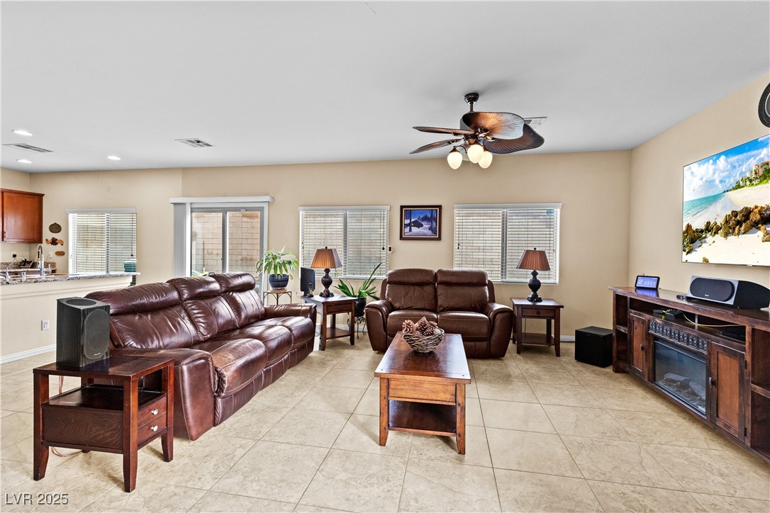 9230 Wittig Avenue Las Vegas, NV 89149 - Photo 7 of 34