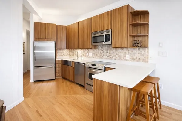 $3,400 | 12 Stoneholm Street, Unit 525, Boston, MA 02115