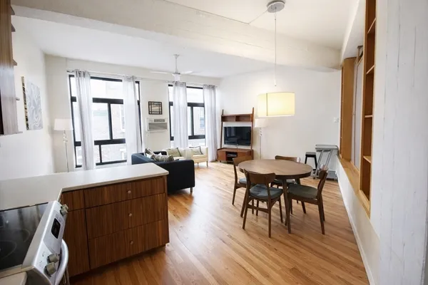 $3,400 | 12 Stoneholm Street, Unit 525, Boston, MA 02115
