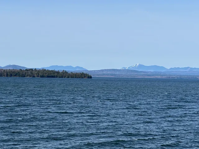 $349,900 | 41 Lake Drive, South Hero, VT 05486