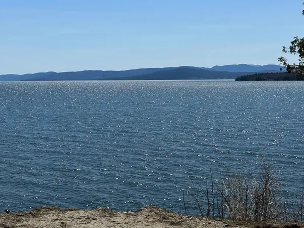 $349,900 | 41 Lake Drive, South Hero, VT 05486