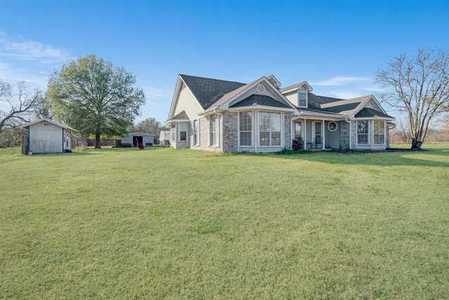 $419,900 | 214 1501st Spur, Pattonville, TX 75468