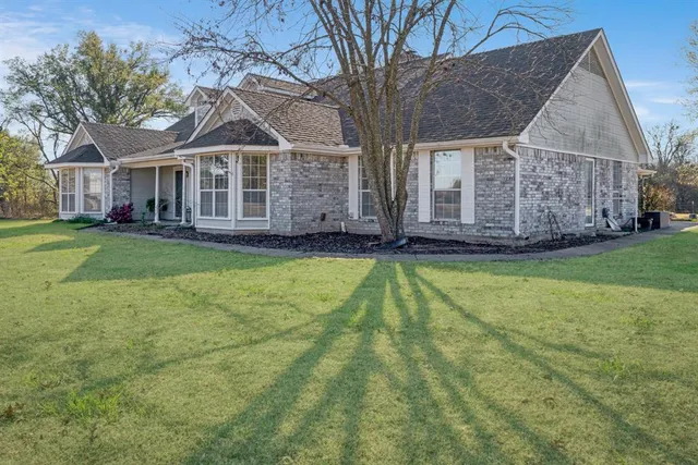 $419,900 | 214 1501st Spur, Pattonville, TX 75468