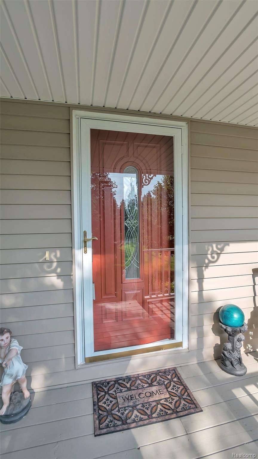 6063 Rivers Edge Drive Howell, MI 48855 - Photo 5 of 39 6063-Rivers-Edge-Howell-Mi-48855-windowstill-1.jpg