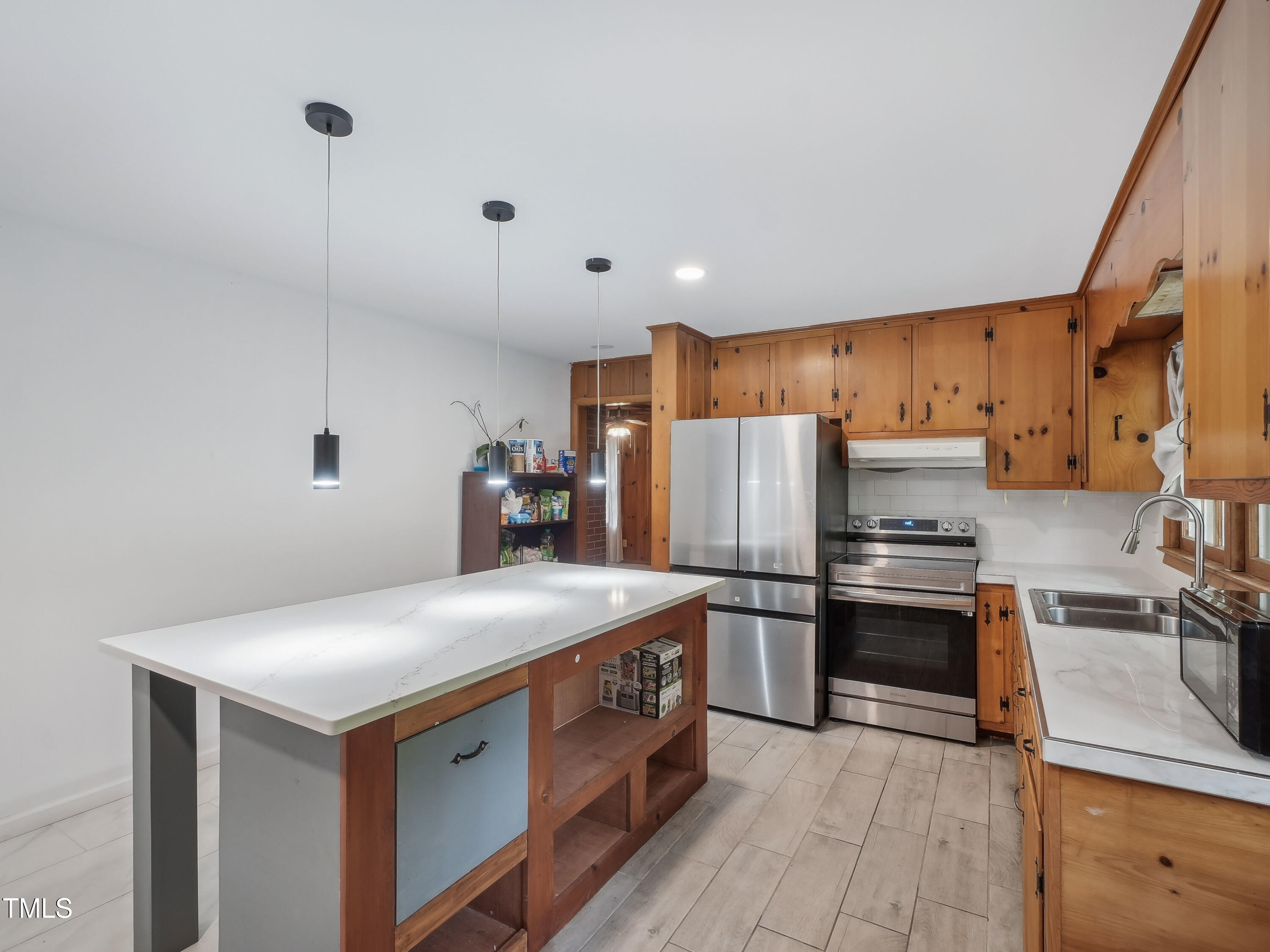 3806 Sue Lane Raleigh, NC 27604 - Photo 8 of 21 12-print-Sue Ln-1604-012