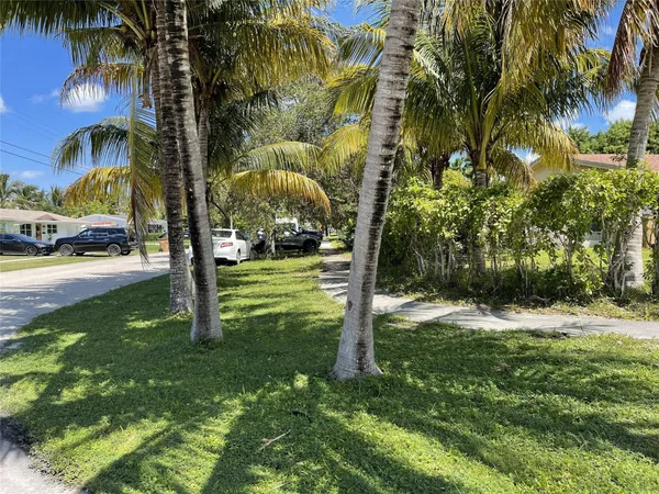 $385,000 | 671 Northwest 38th Street, Deerfield Beach, FL 33064