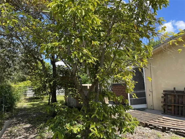 $385,000 | 671 Northwest 38th Street, Deerfield Beach, FL 33064