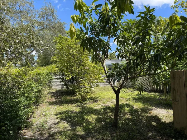 $385,000 | 671 Northwest 38th Street, Deerfield Beach, FL 33064
