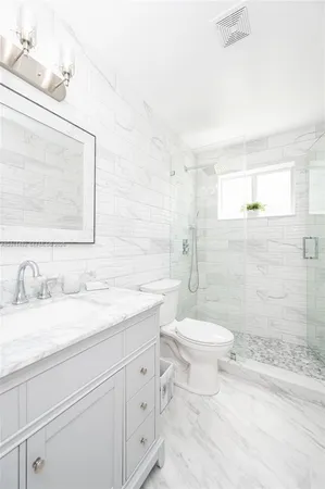 $5,000 | 810 South Rainbow Drive, Hollywood, FL 33021