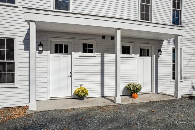 $995,000 | 26 Mt Peg Road, Unit B, Woodstock, VT 05091