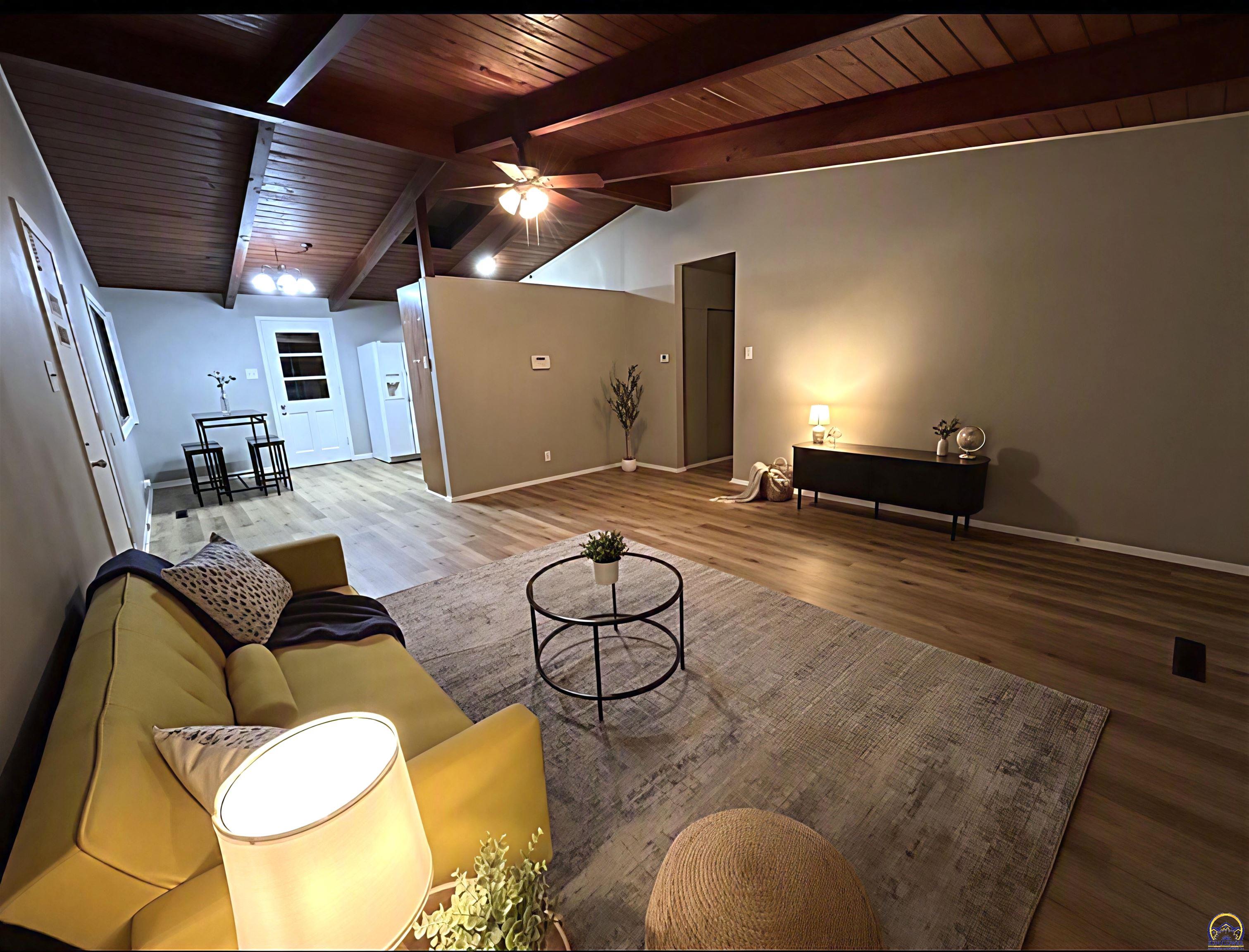 2516 Southwest Burnett Road Topeka, KS 66614 - Photo 5 of 23