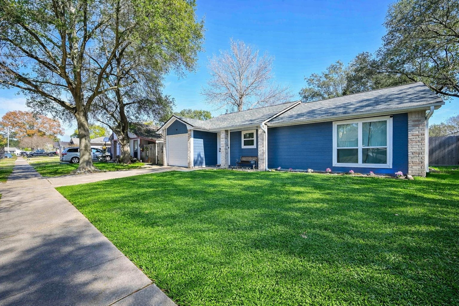 2122 Crosscoach Lane Katy, TX 77449 - Photo 3 of 30