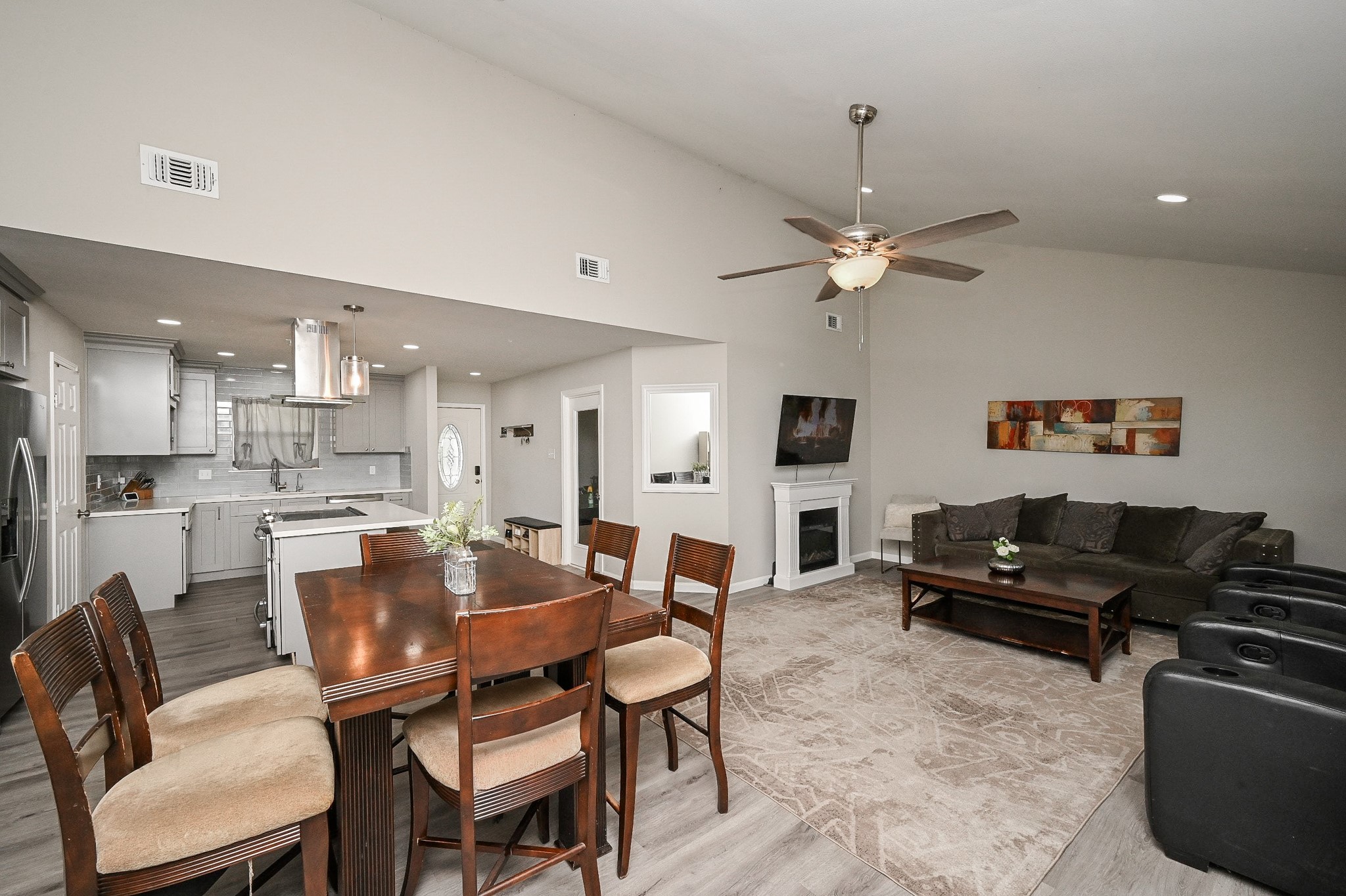 2122 Crosscoach Lane Katy, TX 77449 - Photo 5 of 30