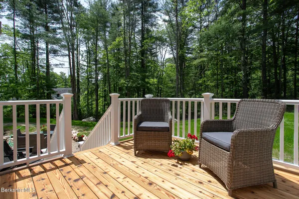 $970,000 | 60 Parsley Lane, Sheffield, MA 01257