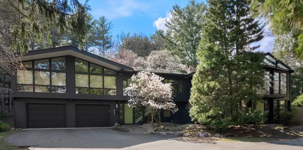$3,049,000 | 995 Brush Hill Road, Milton, MA 02186