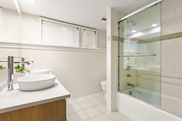 $3,049,000 | 995 Brush Hill Road, Milton, MA 02186