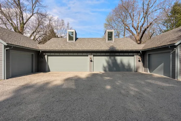 $3,049,000 | 995 Brush Hill Road, Milton, MA 02186