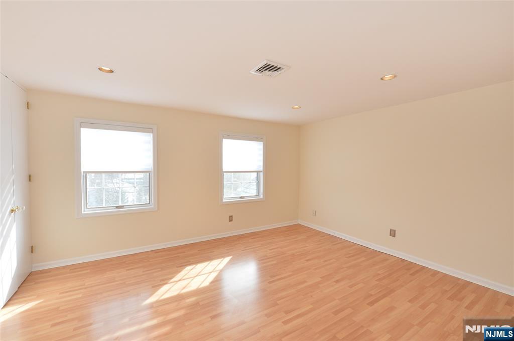140 Bellair Road, Unit Q Ridgewood, NJ 07450 - Photo 17 of 30