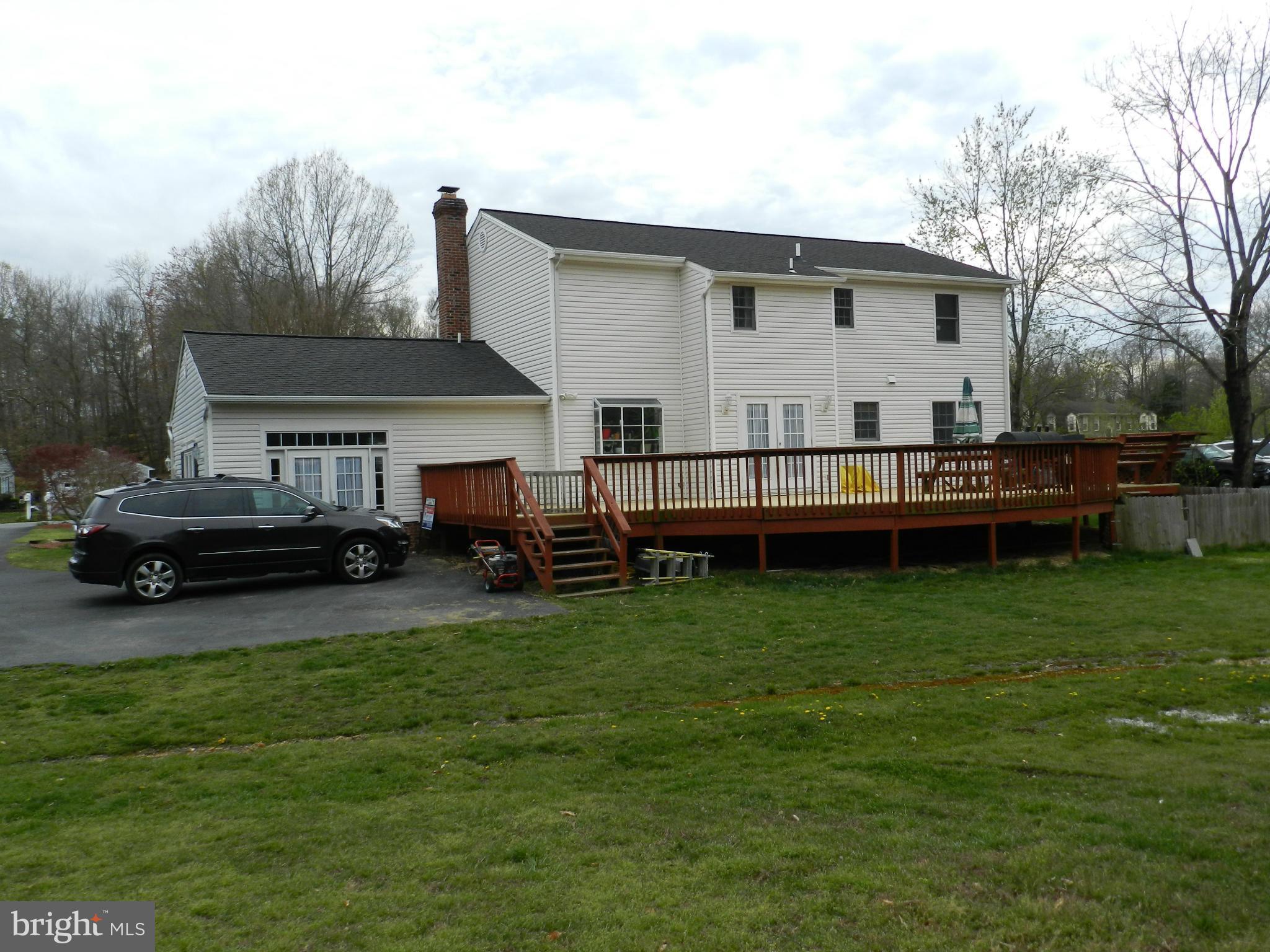 Exterior (Rear)