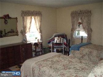 7402 Barclay Road Cheltenham, PA 19012 - Photo 9 of 12 Gallery Image 9