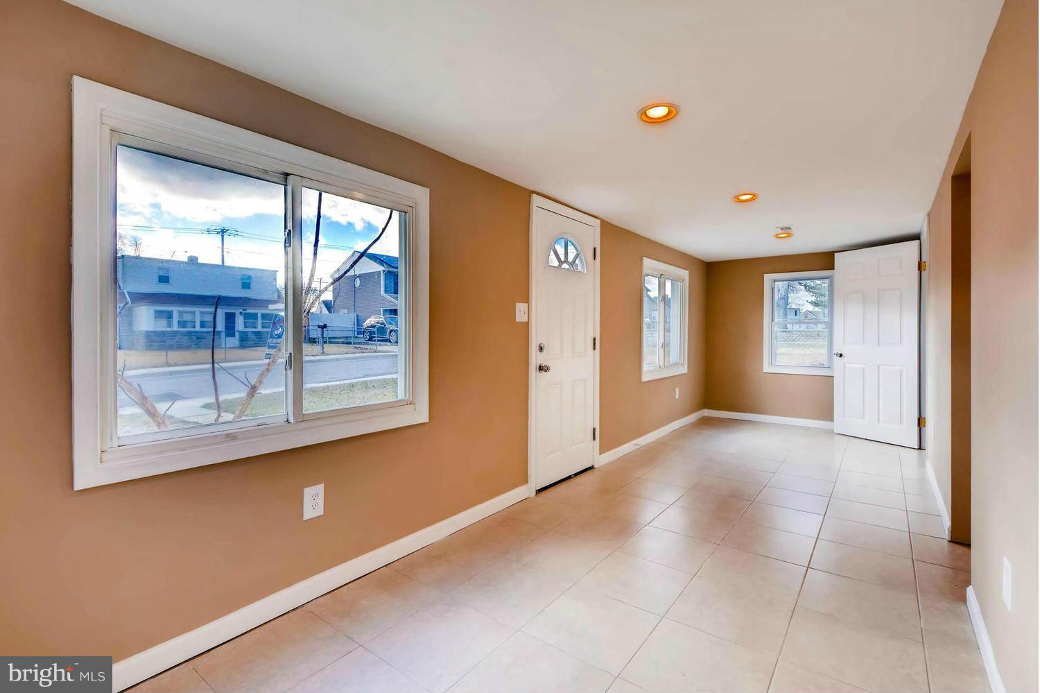 3121 Baybriar Road Baltimore, MD 21222 - Photo 20 of 26 Interior (General)