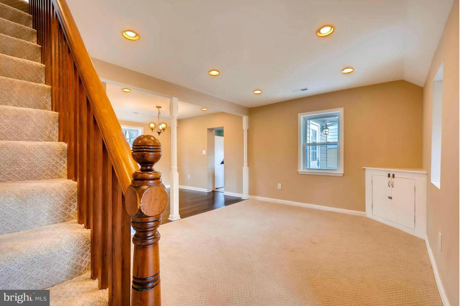 3121 Baybriar Road Baltimore, MD 21222 - Photo 5 of 26 Interior (General)