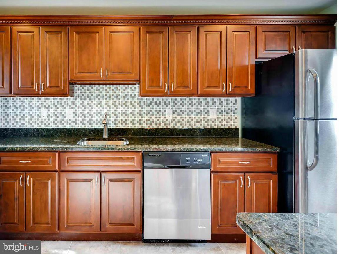 3121 Baybriar Road Baltimore, MD 21222 - Photo 9 of 26 Interior (General)