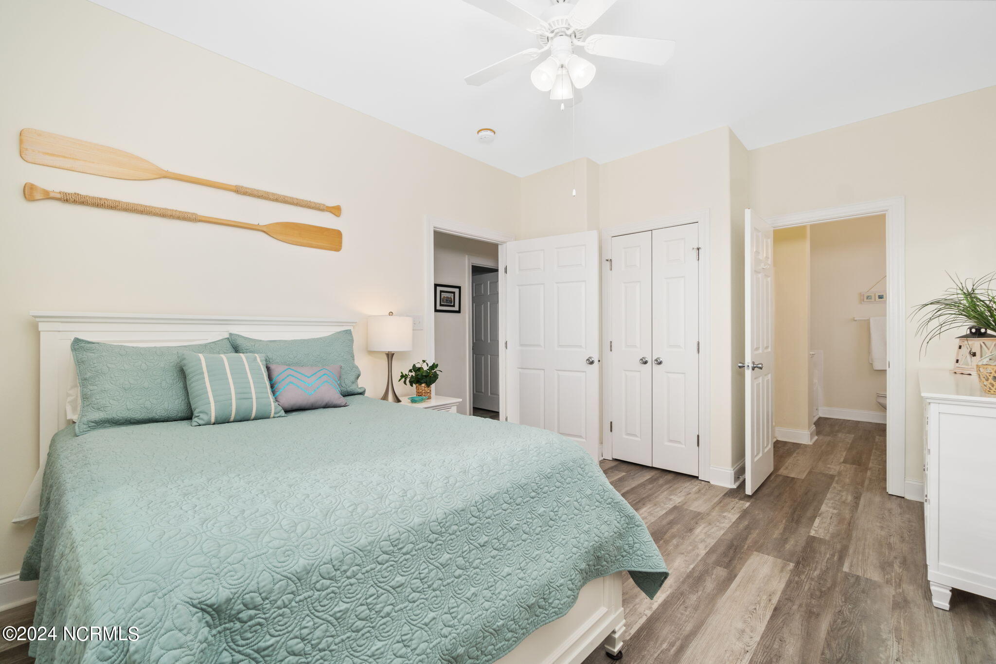 1700 Salter Path Road, Unit K304 Indian Beach, NC 28512 - Photo 7 of 56 Primary bedroom suite