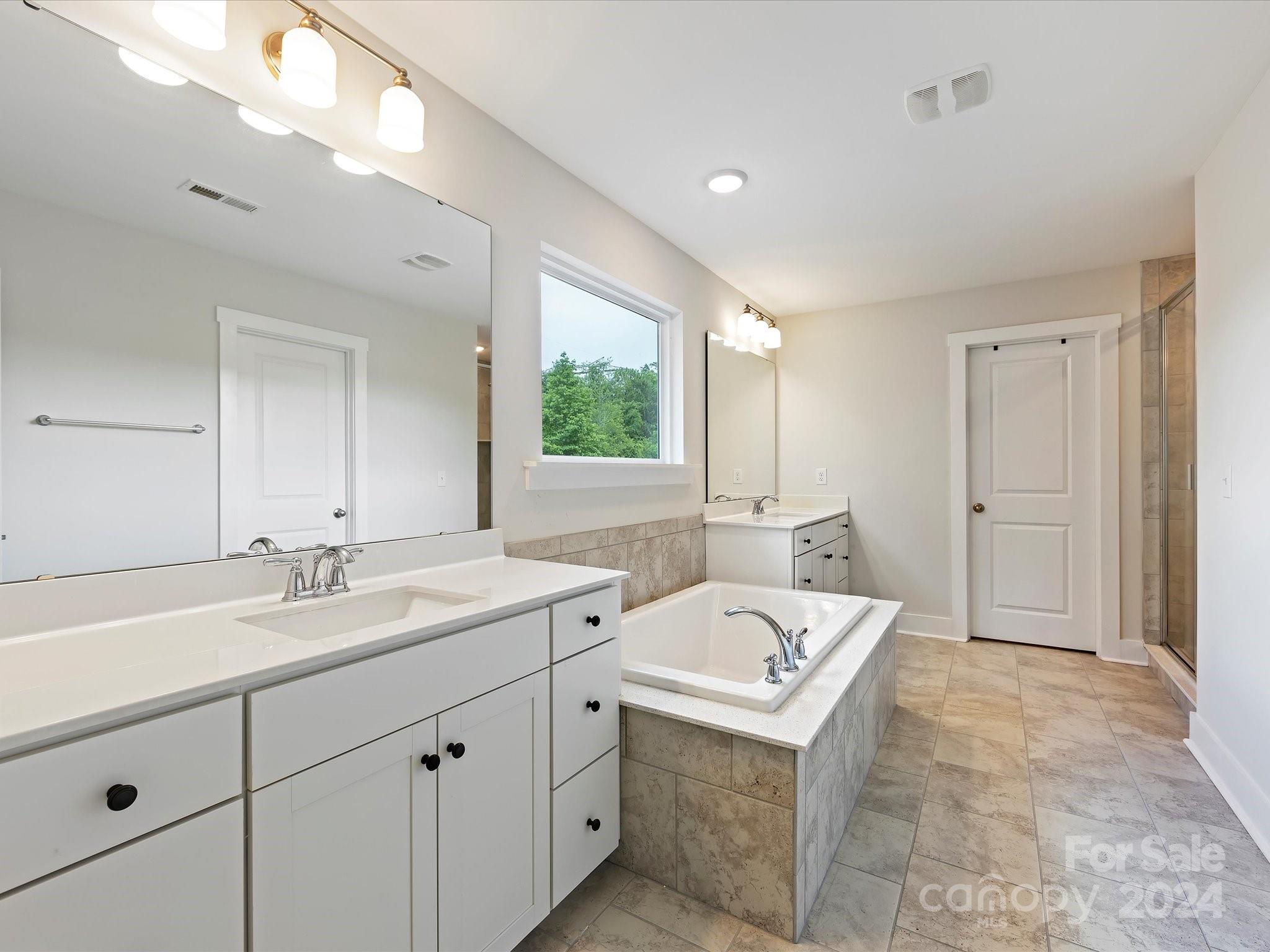 1164 Weir Court Fort Mill, SC 29708 - Photo 31 of 46 Gallery Image 31