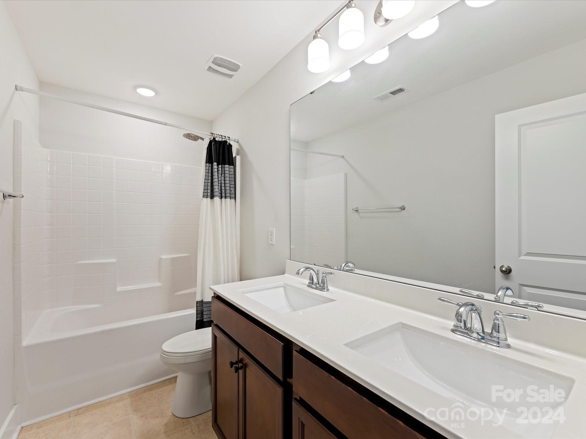 1164 Weir Court Fort Mill, SC 29708 - Photo 34 of 46 Gallery Image 34