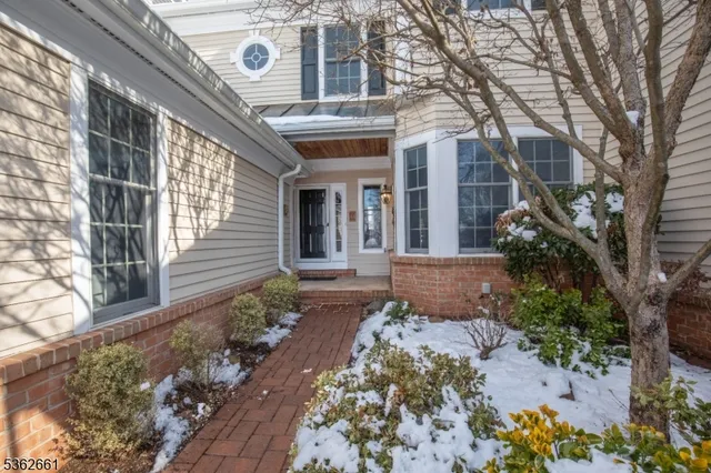 $745,000 | 11 Ashington Club Road, Far Hills, NJ 07931