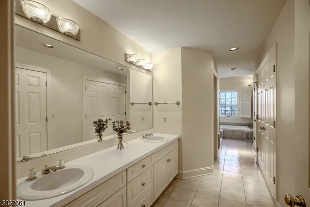 $745,000 | 11 Ashington Club Road, Far Hills, NJ 07931