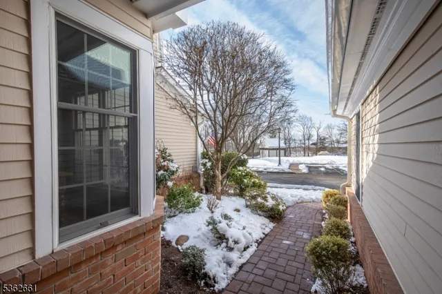 $745,000 | 11 Ashington Club Road, Far Hills, NJ 07931