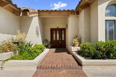 $1,495,000 | 328 Montecito Glen, Escondido, CA 92025