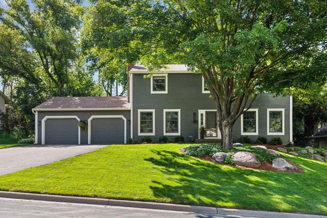 $525,000 | 13504 4th Avenue South, Burnsville, MN 55337