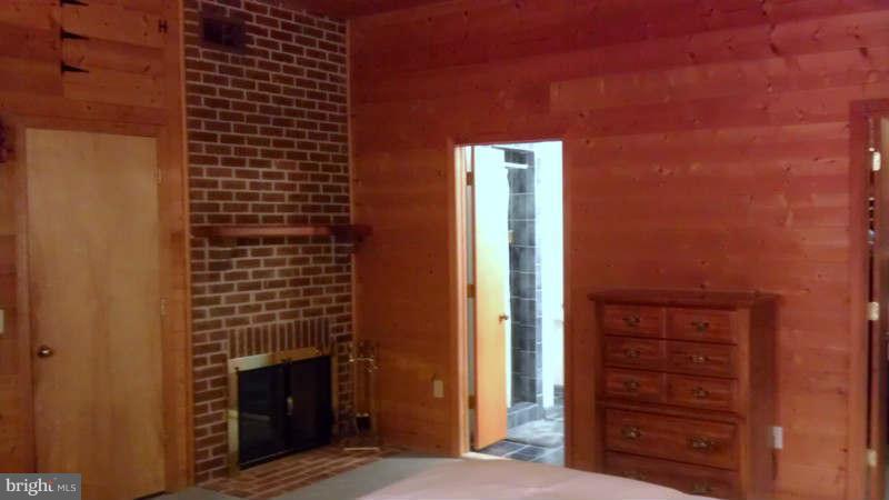 43518 Spinks Ferry Road Leesburg, VA 20176 - Photo 11 of 30 Bedroom