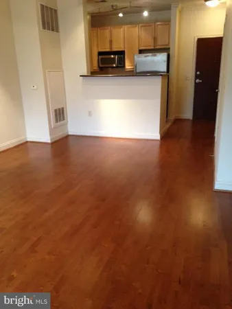 $1,900 | 11770 Sunrise Valley Drive, Unit 423, Reston, VA 20191