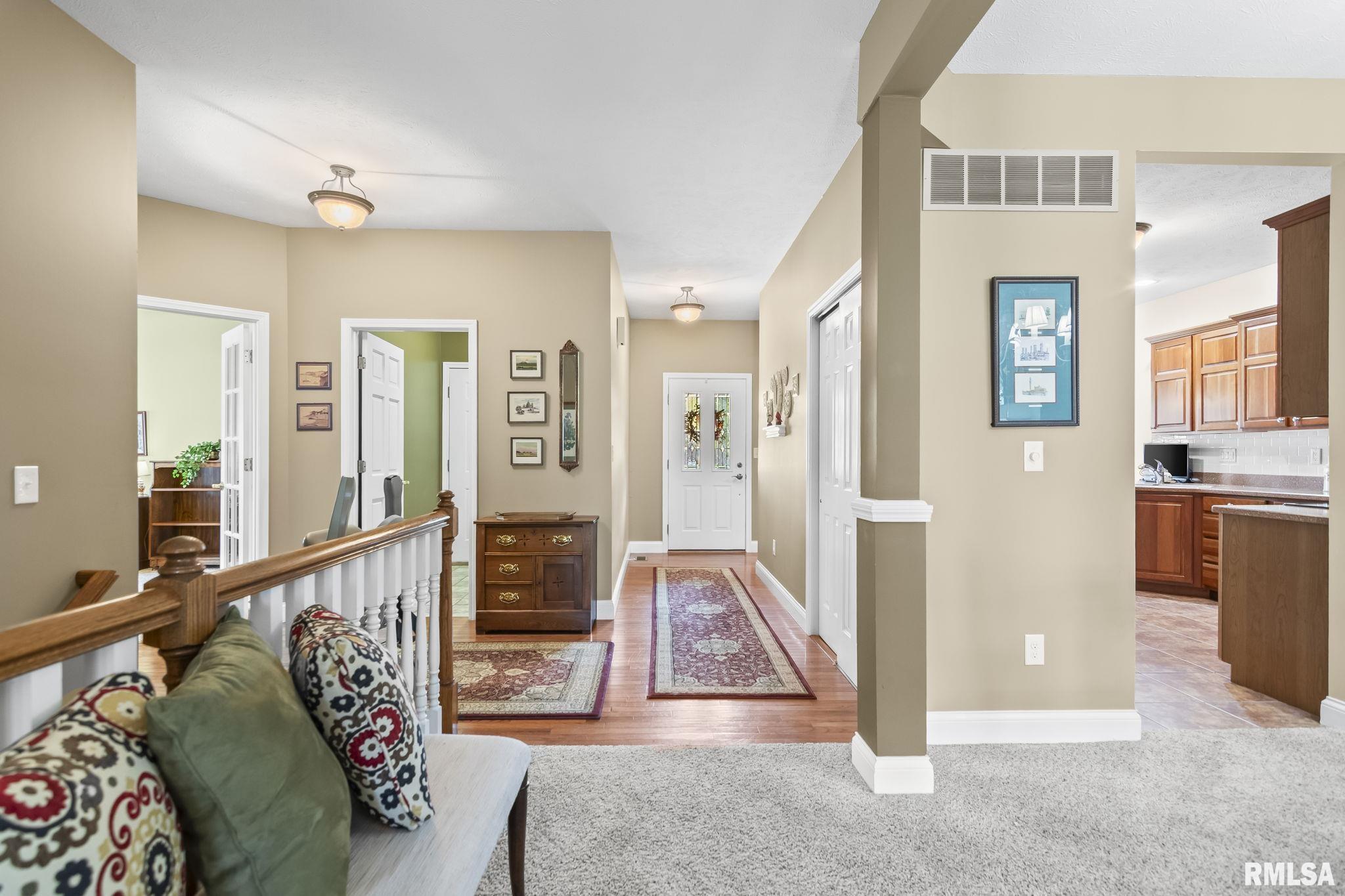 4909 Eagle Crest Court Springfield, IL 62711 - Photo 4 of 31 Gallery Image 4