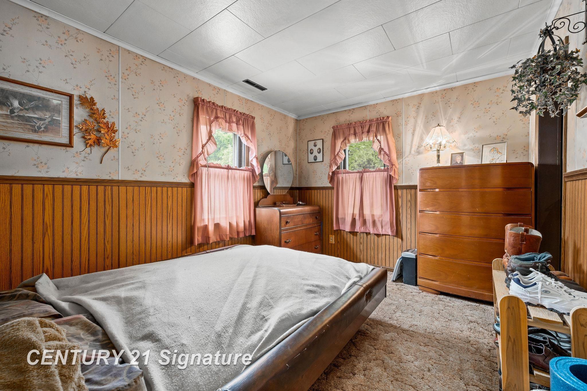 8430 McCarty Road Saginaw, MI 48603 - Photo 11 of 37 Bedroom #1