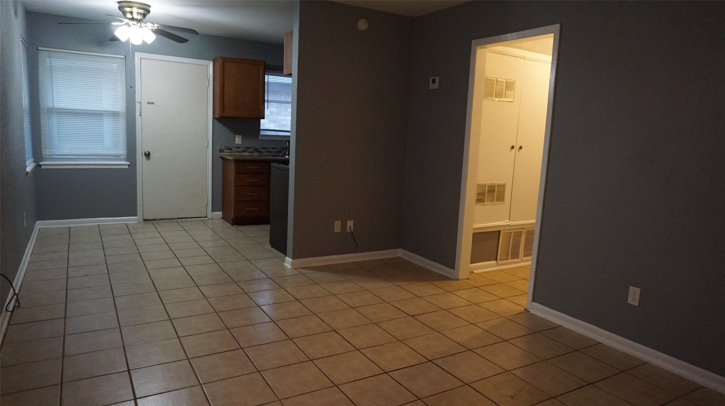 604 Wilson Road, Unit 8 Humble, TX 77338 - Photo 6 of 22 Gallery Image 6