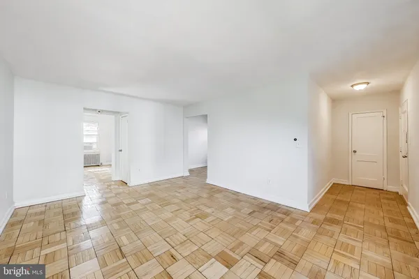 $1,850 | 1726 North Quinn Street, Unit 307, Arlington, VA 22209