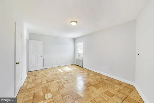 $1,850 | 1726 North Quinn Street, Unit 307, Arlington, VA 22209