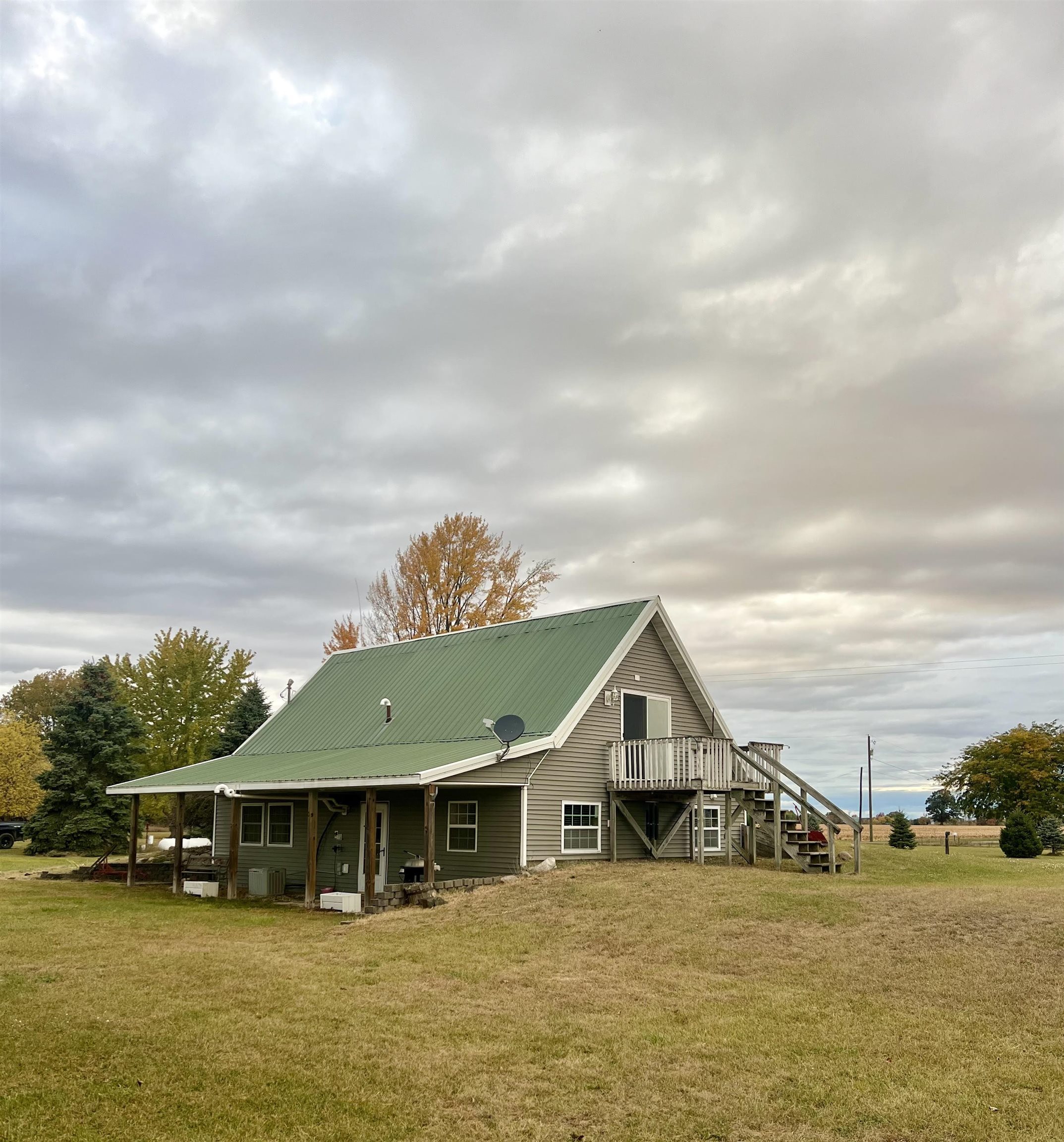 8410 East Pierce Road Ithaca, MI 48847 - Photo 2 of 40