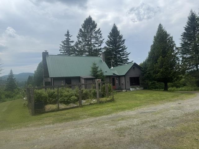 629 South Craftsbury Road Craftsbury, VT 05826 - Photo 3 of 54