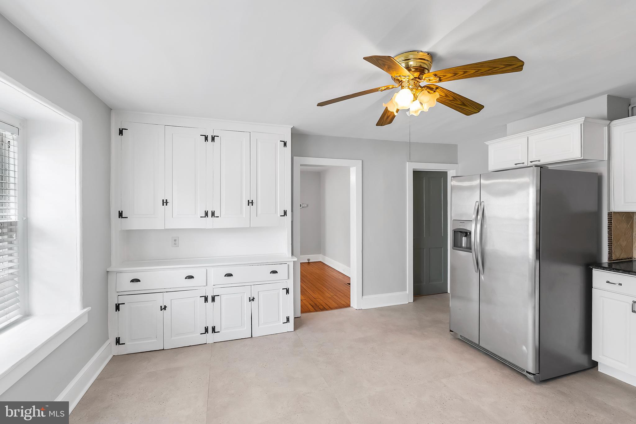 147 Conestoga Road Wayne, PA 19087 - Photo 11 of 22 Kitchen w/ Built Ins