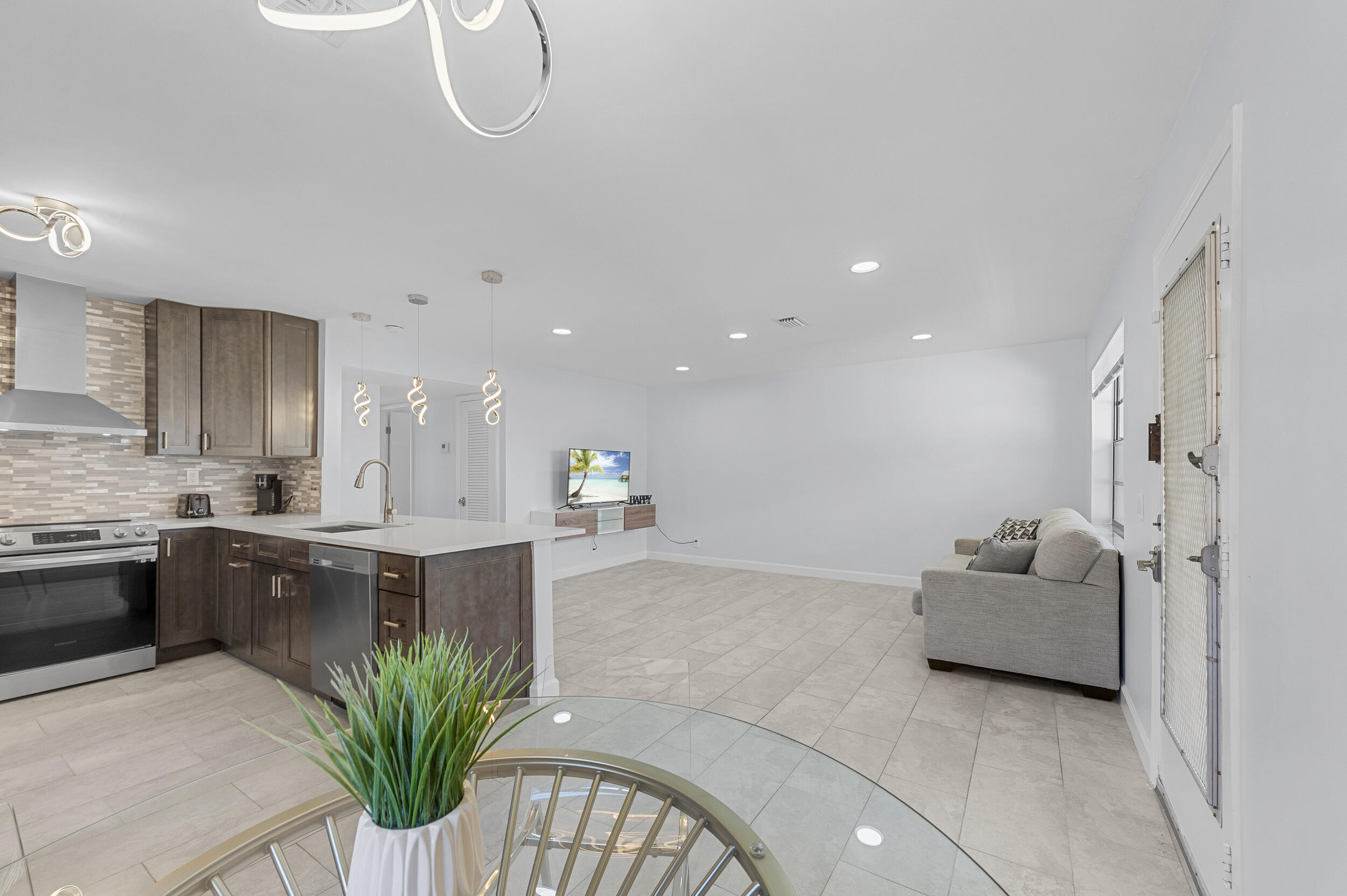 234 Capri East Delray Beach, FL 33484 - Photo 6 of 65 _dsc4556