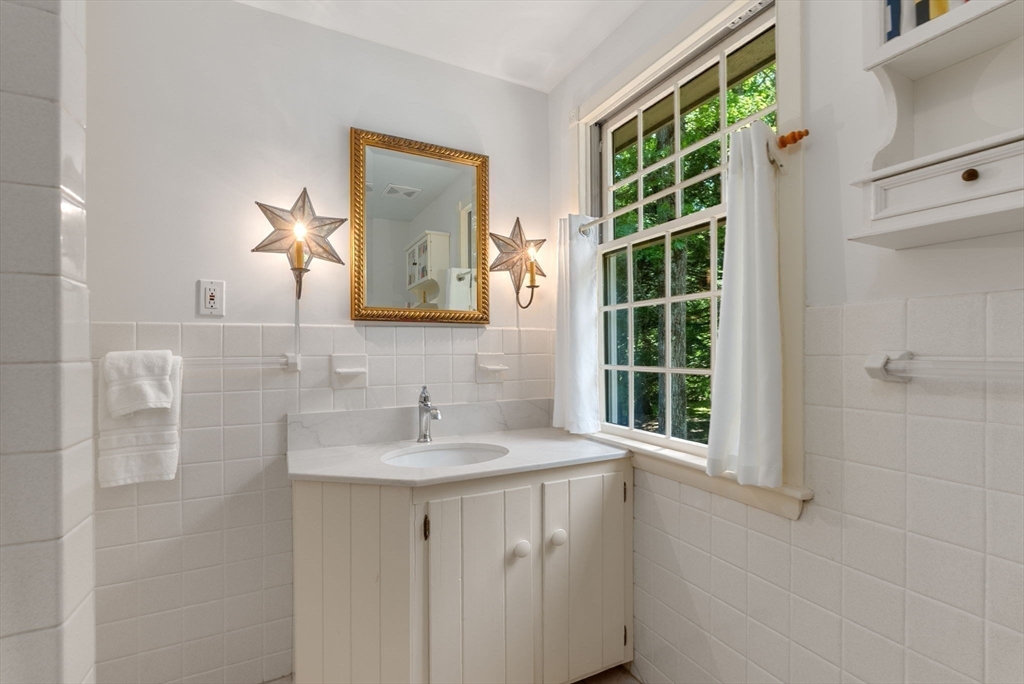 41 Great Rock Road Sherborn, MA 01770 - Photo 27 of 34