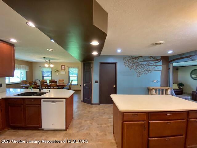 1910 West Pratt Road Dewitt, MI 48820 - Photo 17 of 41 IMG_3411(2)