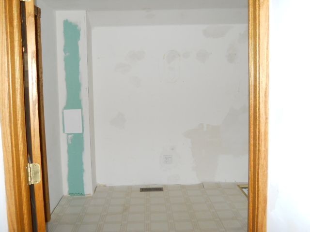 12490 Bryce Road Emmett, MI 48022 - Photo 20 of 26 31082497-19.JPG