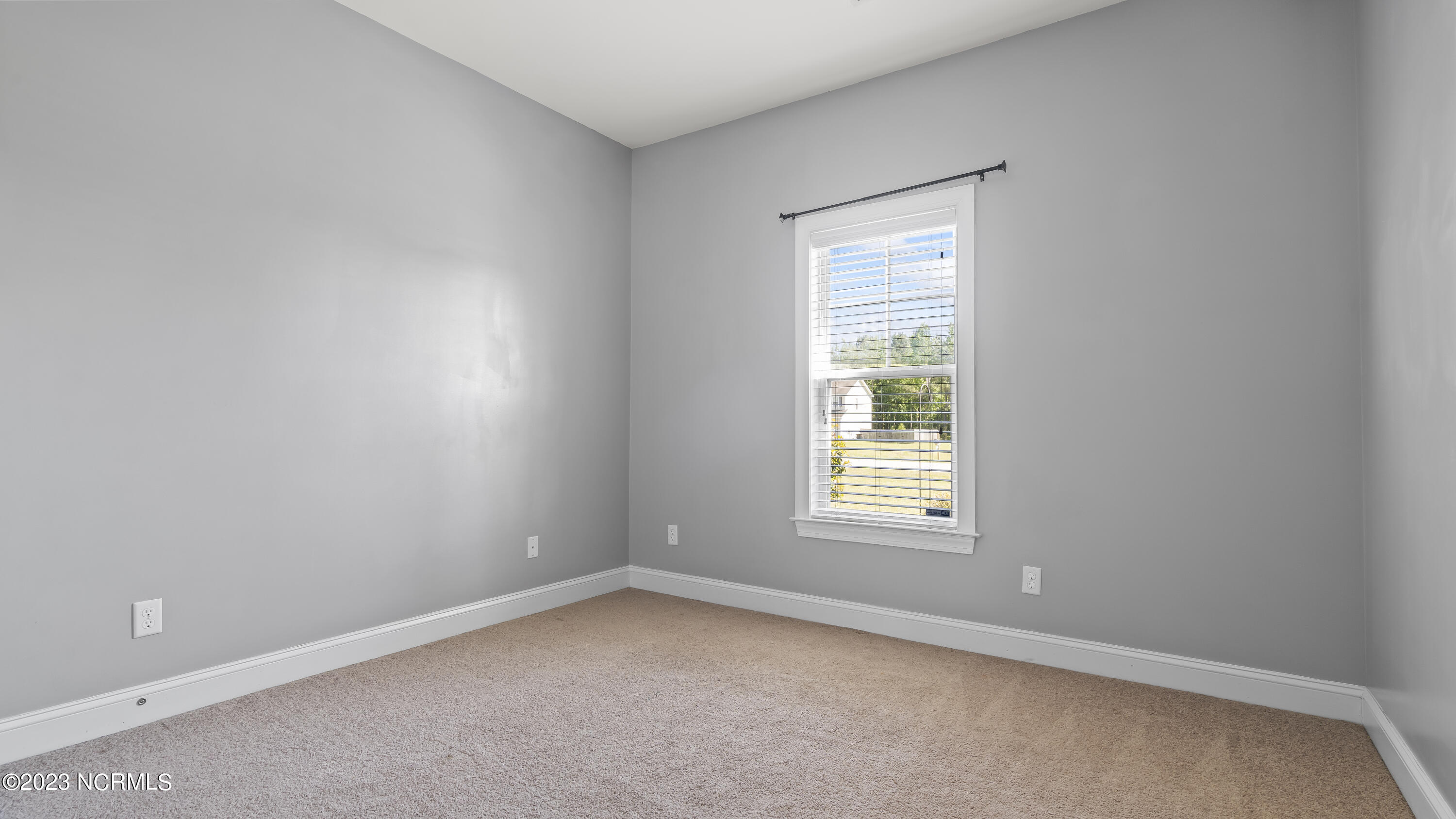 156 Hawks Point Road Jacksonville, NC 28540 - Photo 23 of 33 23